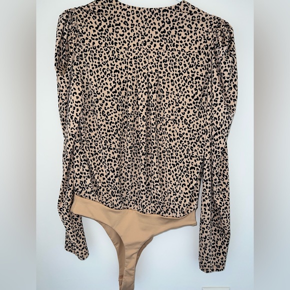 Cheetah long sleeve bodysuit - Picture 3 of 7